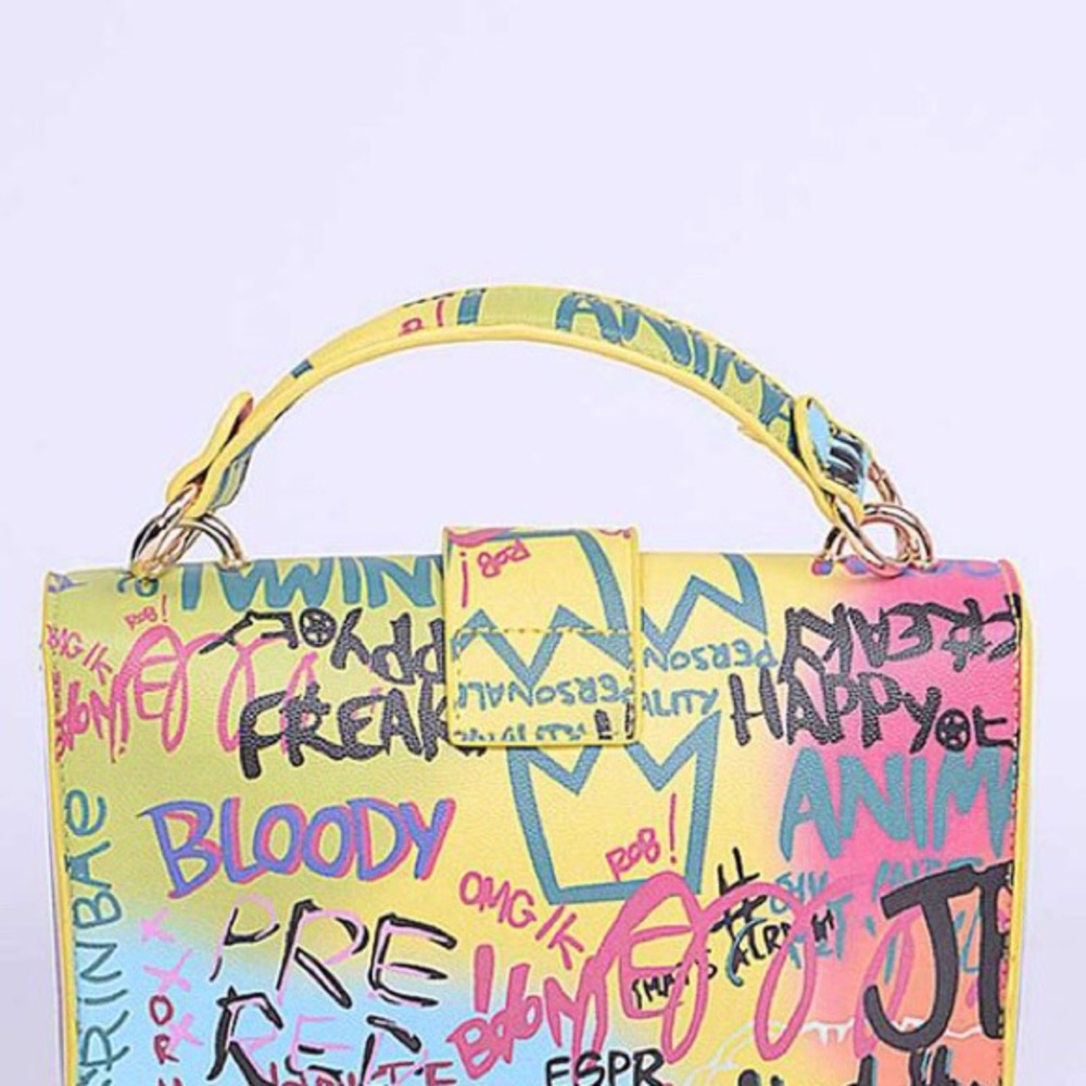 Graffiti Handbag Set - Picture 3 of 5